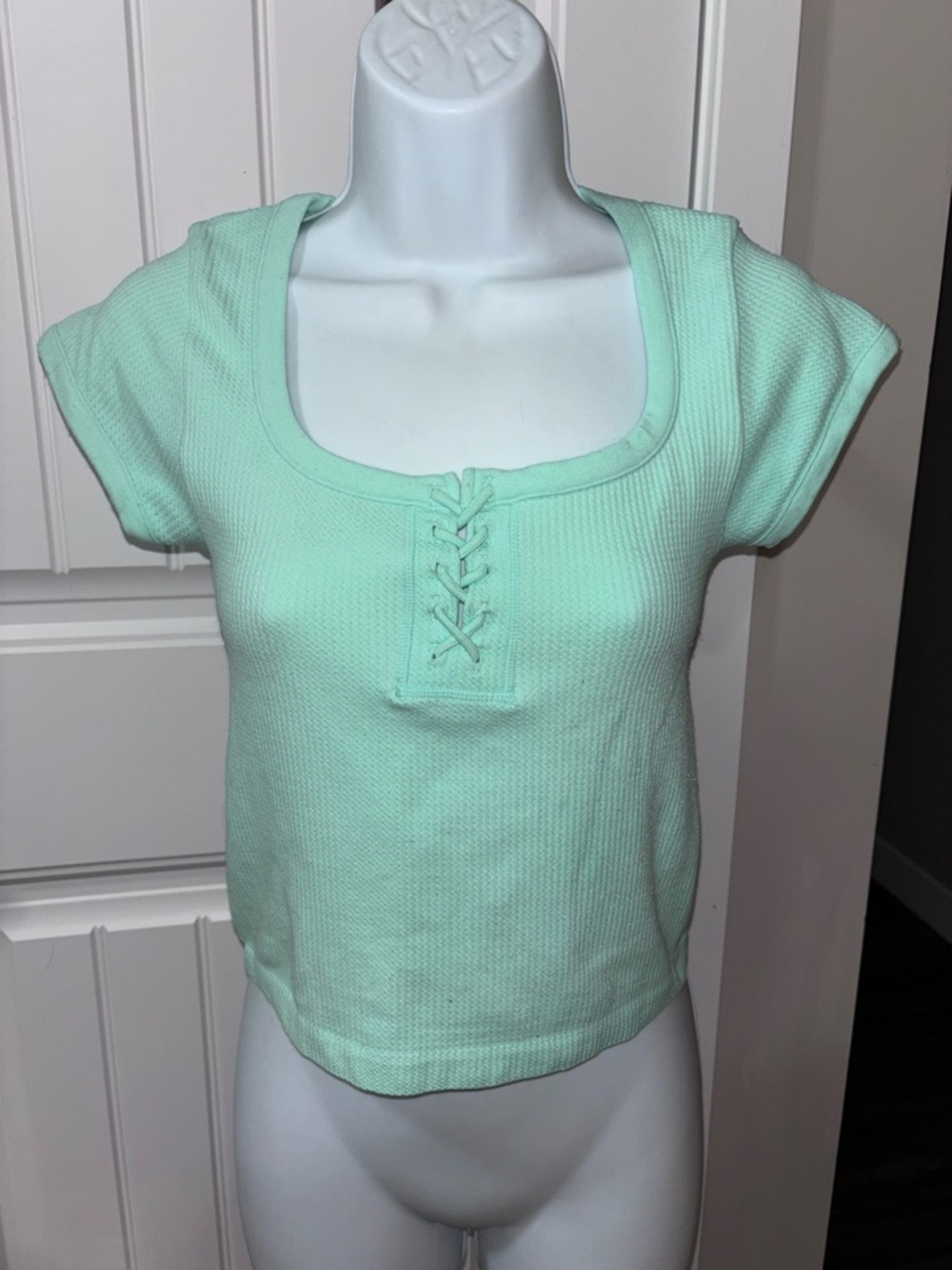 Fitz + Eddi Women’s Mint Lace-Up Scoop Neck Top